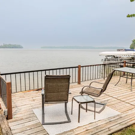 Lake Front, Pontoon, Bunk House