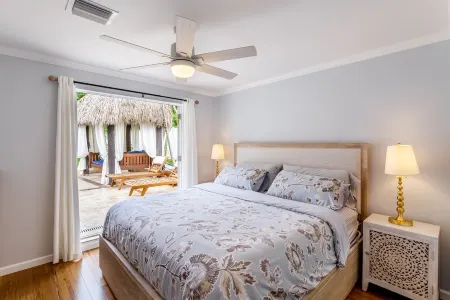 Balinese-Inspired Oasis & Tropical Tranquility Отели в г. Бойнтон Бич