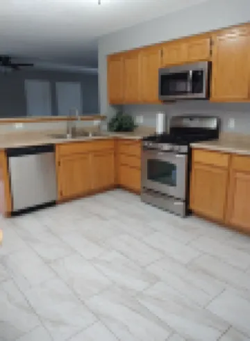 Spacious Home With Mountain Views