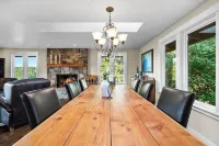 Hidden Haven - A Secluded Luxury Retreat in Willamette Valley