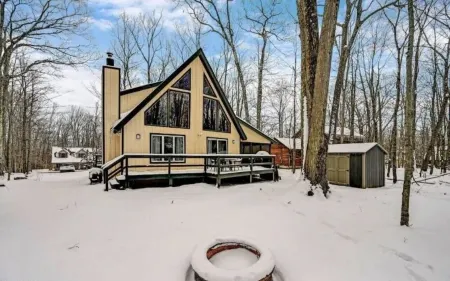 Beautiful Lodge in The Hideout!!