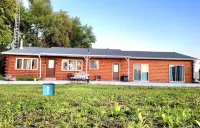 Waterfront Cabin w/ Sunset View, WiFi, HUGE yard, and Fire-pit!