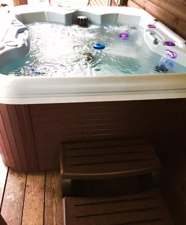 Gorgeous Hocking Hills Lake Front Cabin Right On Lake Logan - Near All The Sites