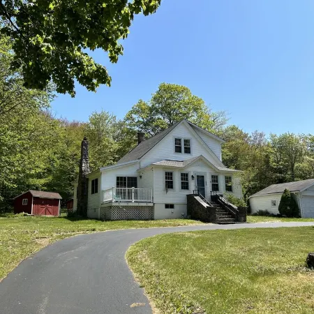 Clover Mountain House – A Historic Retreat Near Hunter Mountain