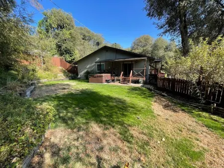 King Bed / Fast WiFi / Spa - Buckeye Bungalow