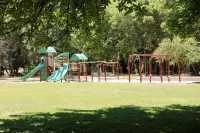 Cheerful home close to down town provo, I-15, BYU