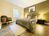 The Ravine - Hot Tub, 5Br, Gameroom, Fast Wifi, 4 Min to Bryce & Pet Friendly