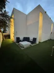 3b/2b "Beadle Box" Architectural Loft w/ Doghouse + Golf