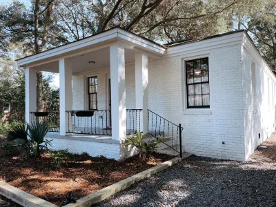 Cozy Charleston Getaway• Near Downtown & Airport 레그 몰 공원 주변 호텔