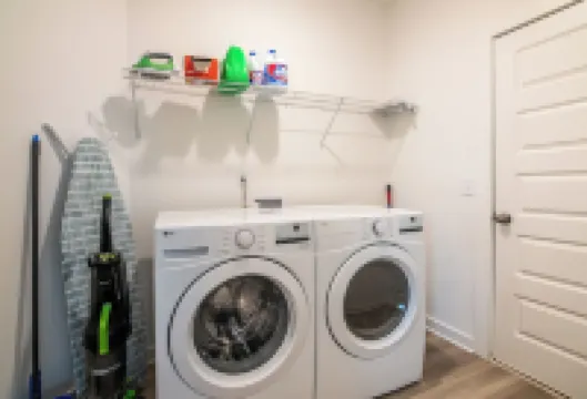 Spacious Brand New 5 Bedroom Home in Cullman