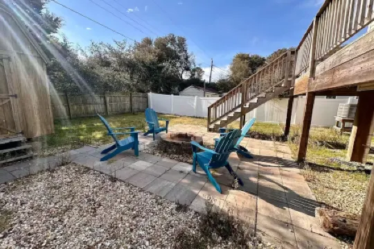 SandyPaws-0.5mi ToSound & 1mi ToBeach PetFriendly!