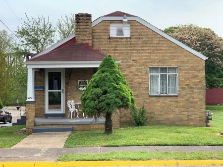 The Kitchie Kottage/ House