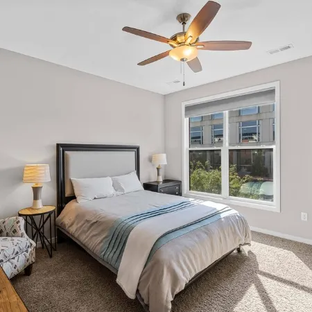 Downtown Skyline Views in Modern Townhome with Rooftop Patios