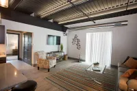 The Best of Kalamazoo - Spacious brand-new downtown apartment.