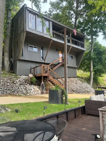 Pelican's Perch Waterfront Cabin in East Port with Boat Dock
