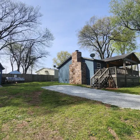 Calhoun Lakehouse on Monkey Island