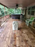 PEACEFUL SECLUDED CABIN IN THE "MOUNTAINS" OF DOE VALLEY!