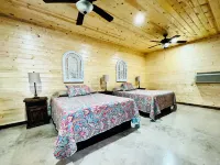 Casa Pacana - Private Frio Canyon Resort-Type Property w/Views! Hotels in Real County