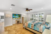 Ocean access / Pool & HotTub  / Arcade & Game Room / Private Beach and long Pier