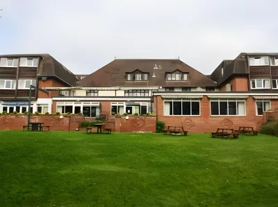 The Oaklands Hotel