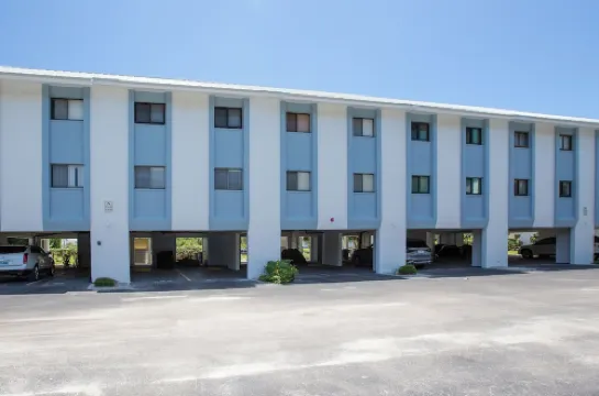 Whispering Palms- Waterfront Condo on Sanibel Island