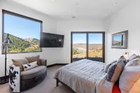 Available Long Term- Stunning 6/7 Bed Home with Unbelievable Views-Park City