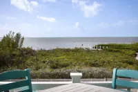 Direct Ocean View! 5 Bed/3 Bath with room for everyone. Large pool and Dock!