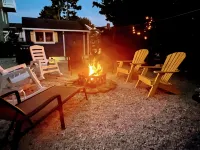 EZ Walk 2 Beach & Eats 2 Off Bay Badges Bikes Firepit Game Room Towels & Linens!