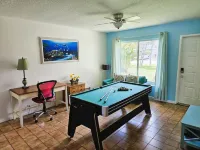 Waterfront-Semi-Detached Home, Salt Water Pool, Walk to the Beach & Center