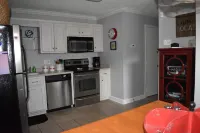 OXFORD MS Central Location - AND COMFORTS OF HOME - New on Rental Market!