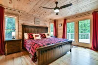 #1 PRVT. BLACK-MT. LUX LOG ESTATE. / HOT TUB / GAME RM / PETS / 2 FIRE PL. 6/6.5