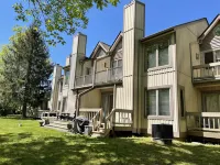 Whitetail Retreat-Hiking, Biking & River Adventure