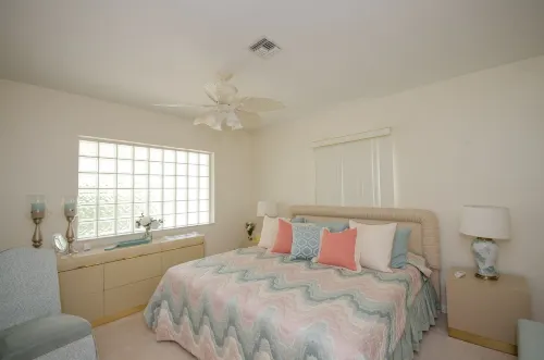 Groups, Families & Pet Owners Dream! 3min walk to beach & 7min to National Park!