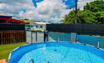 A Relaxing Retreat a Few Steps from the Sun-Soaked Dover Beach and the Vibrant S