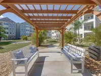 2-bedroom, 2-bath unit offers a family-friendly retreat just mins from LEGOLAND.