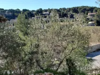 Lovely, quiet gîte in the hills of Provence Hotels in Beaucaire
