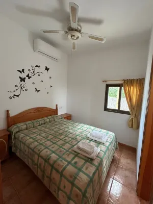Apart.for 2-3Per.with Garden, Parking, Air Conditioning and Wifi. Price Drop in July