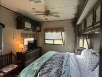 Hocking Hills Luxury Retreat at Pine Creek Villas: Live Oak Villa