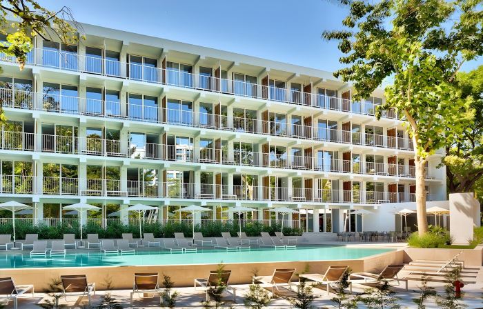 Ibis Styles Golden Sands Roomer Hotel