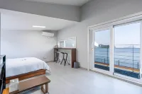 Geojedo the Bay 1804 Pool Villa
