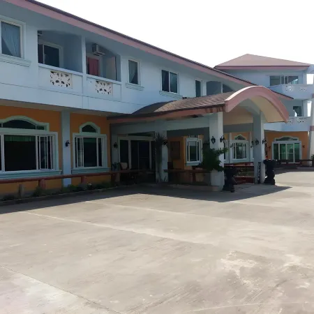 North Shores Inn