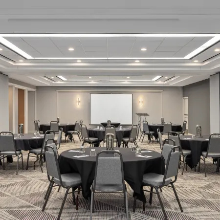 Hampton Inn & Suites by Hilton Downers Grove Chicago