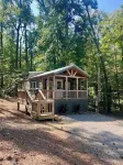 Nature’s Cove Cabin B-kayaks/fire pit/pet friendly