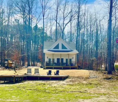 Waverly Creek Retreat-kayaks/fire pit/pet friendly