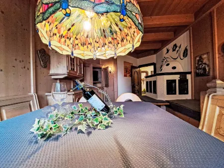 zur schönen Aussicht Отели в г. Вёргль