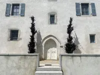 Un Étage Complet Dans une Tour Médiévale Rénovée au Cœur du Pays du Mont-blanc Hotels in Sallanches