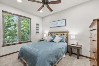 Lakefront Stay Near Harrison Hills Trails