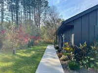 The Nordic Nest- a unique getaway! Close to trails, Menomonie-Stout- 6 miles