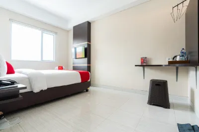 RedDoorz Plus at Harvest Inn Panakkukang Hoteles en Panakkukang