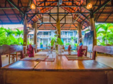 Moloppor Villa Hotels in Battambang